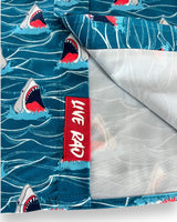 Camiseta de fiesta Shark Bait 2