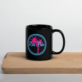 Taza negra brillante con el logotipo de Rad Palm