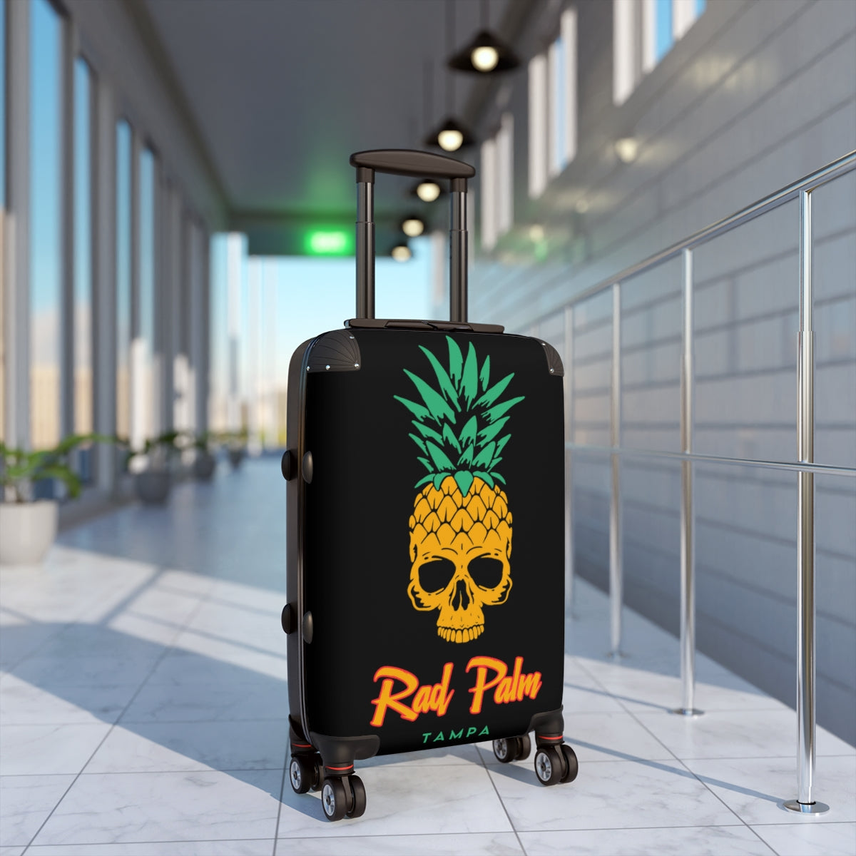 Bolsa de viaje con ruedas y diseño de calaveras de piña de Rad Palm 