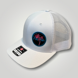 Gorra de camionero con malla y logotipo de Rad Palm